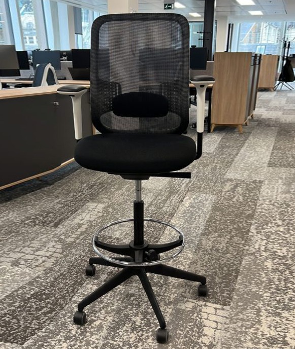 FREE DELIVERY - Orangebox Do Draughtsman Stool � Black Frame � White (10+ Available)