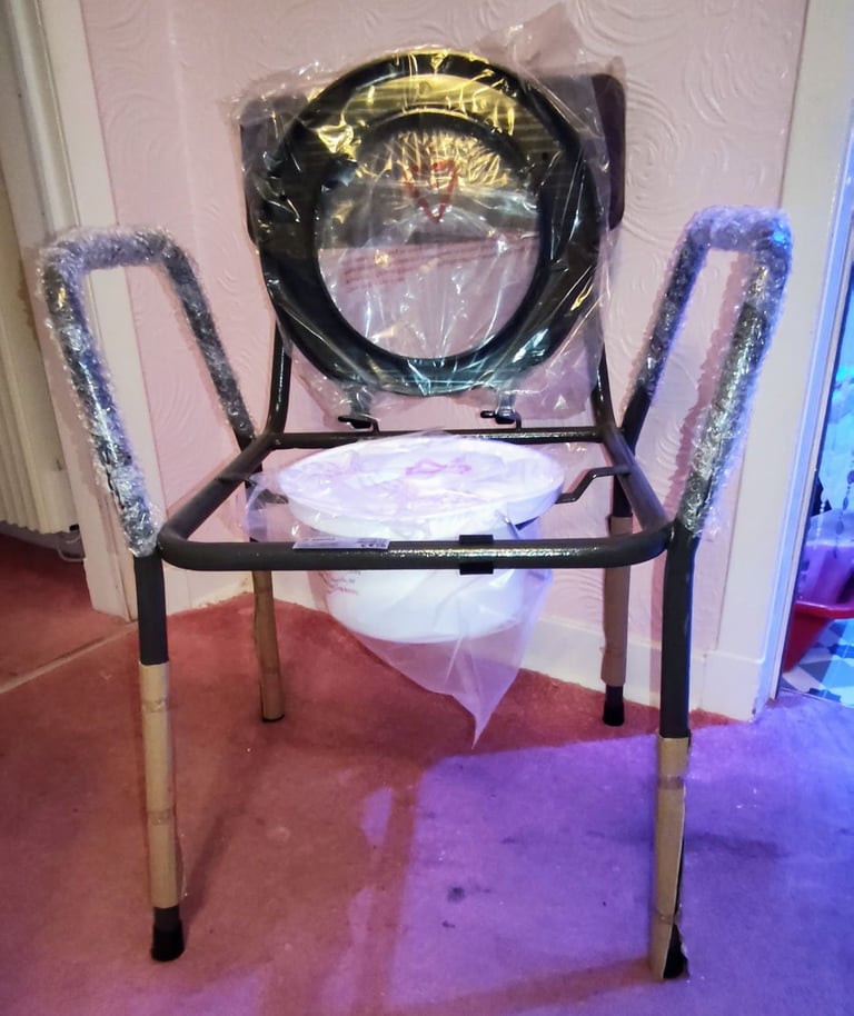 Brand New Aidapt Kent Stacking Commode – Never Used, Still Wrapped (£30, Renfrew)