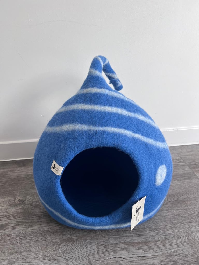 Shady Cat Caves Handmade Felt Cat Bed/Cave Blue Antenna Design 