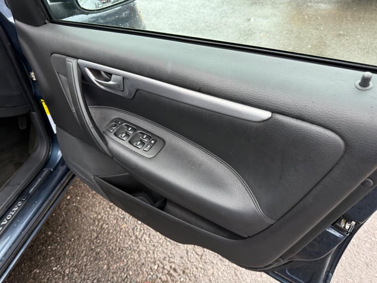 2006 Volvo S60 2.4D SE 4dr Geartronic SALOON DIESEL Automatic