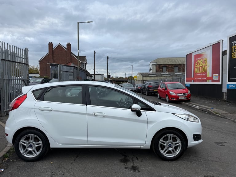 2014 Ford Fiesta 1.5 TDCi Zetec 5dr HATCHBACK Diesel Manual