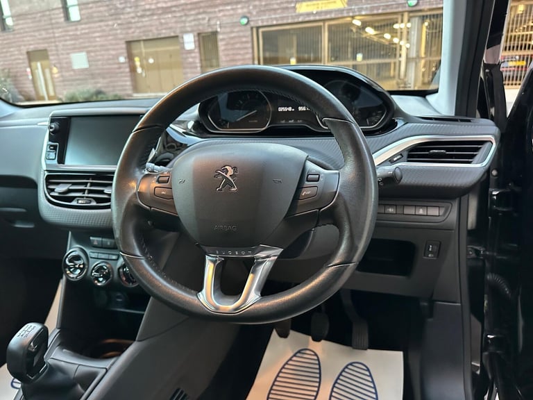 2016 Peugeot 208 1.2 PureTech Active Euro 6 5dr HATCHBACK Petrol Manual