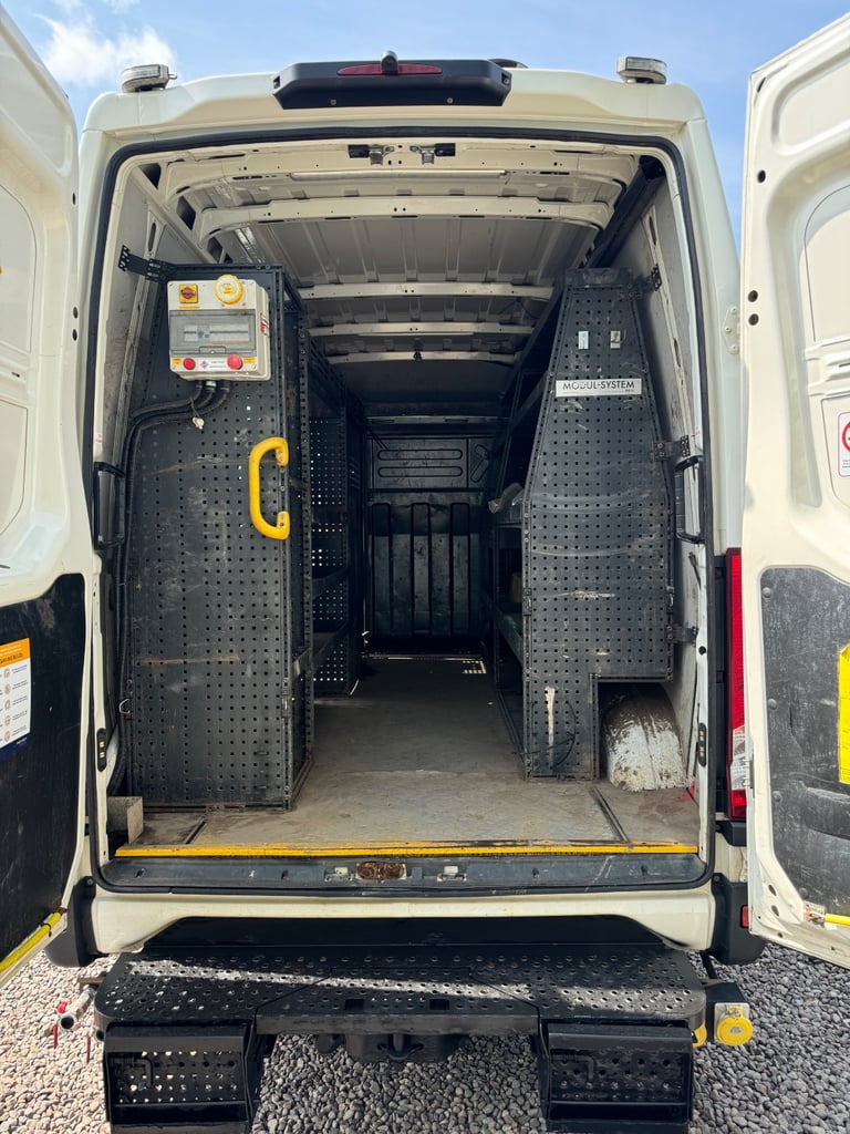 Iveco daily 35c ex gas workshop well serviced ideal as sample or camper 