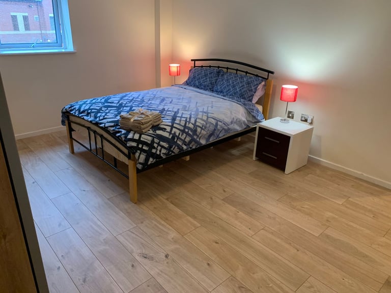 City Centre executive apartment for short term holiday/business let  