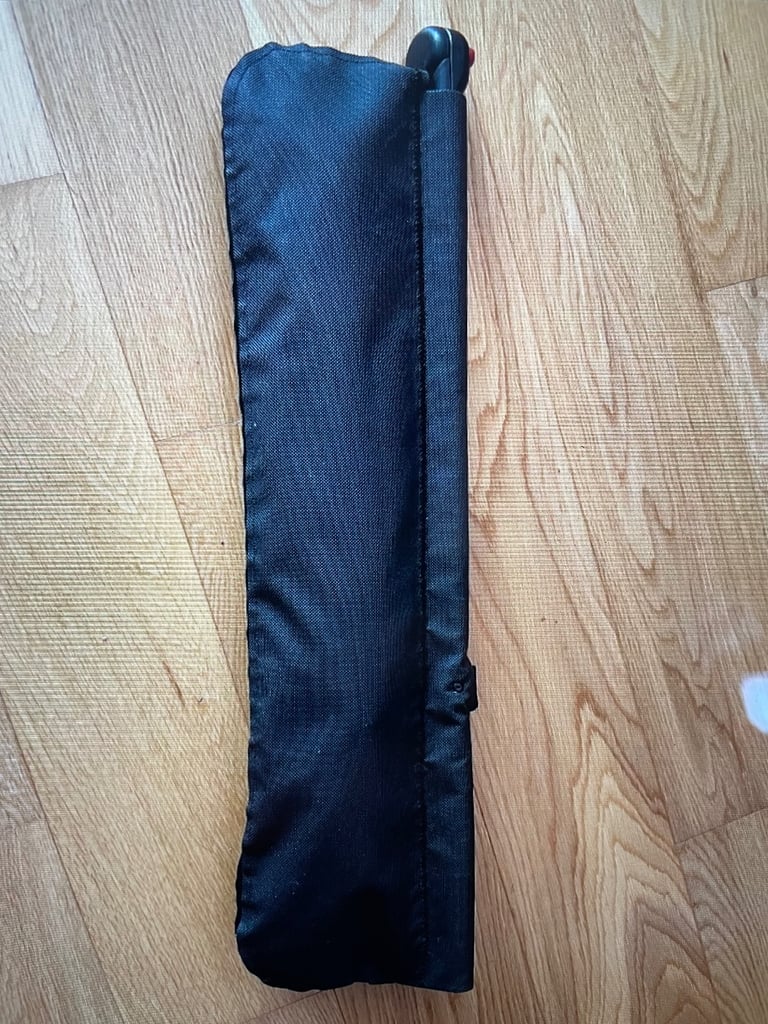 Car dog guard for Volvo XC90