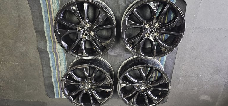 Citroen Genuine 18 Alloy wheels