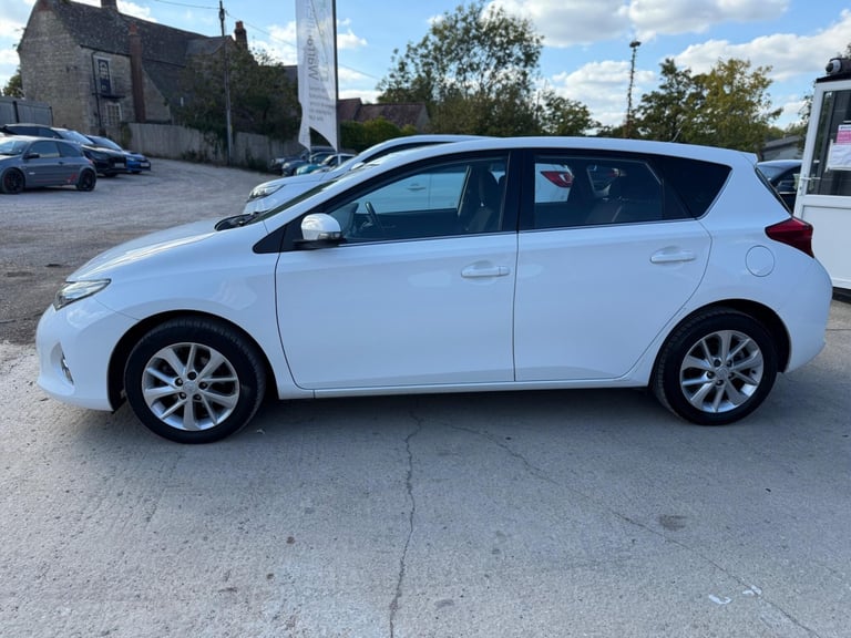 2014 Toyota Auris 1.6 V-Matic Icon Euro 5 5dr HATCHBACK Petrol Manual