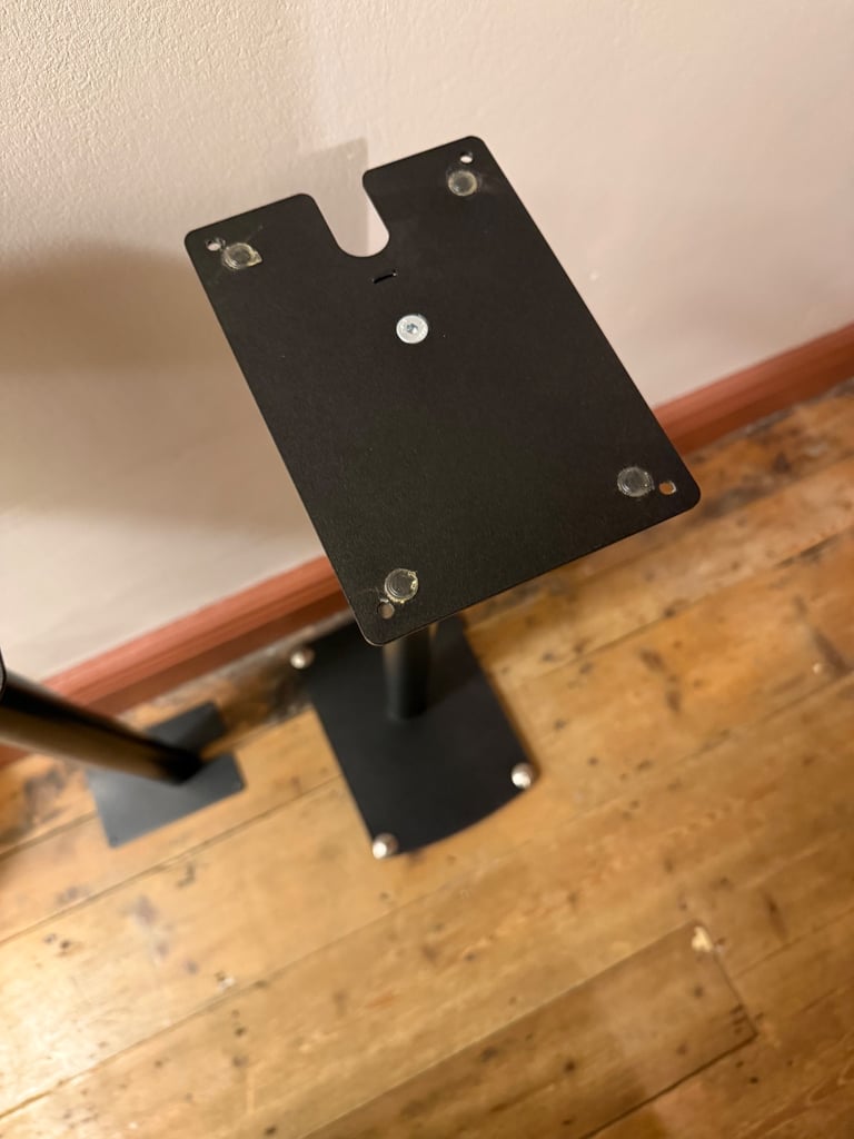 Speaker stands 
