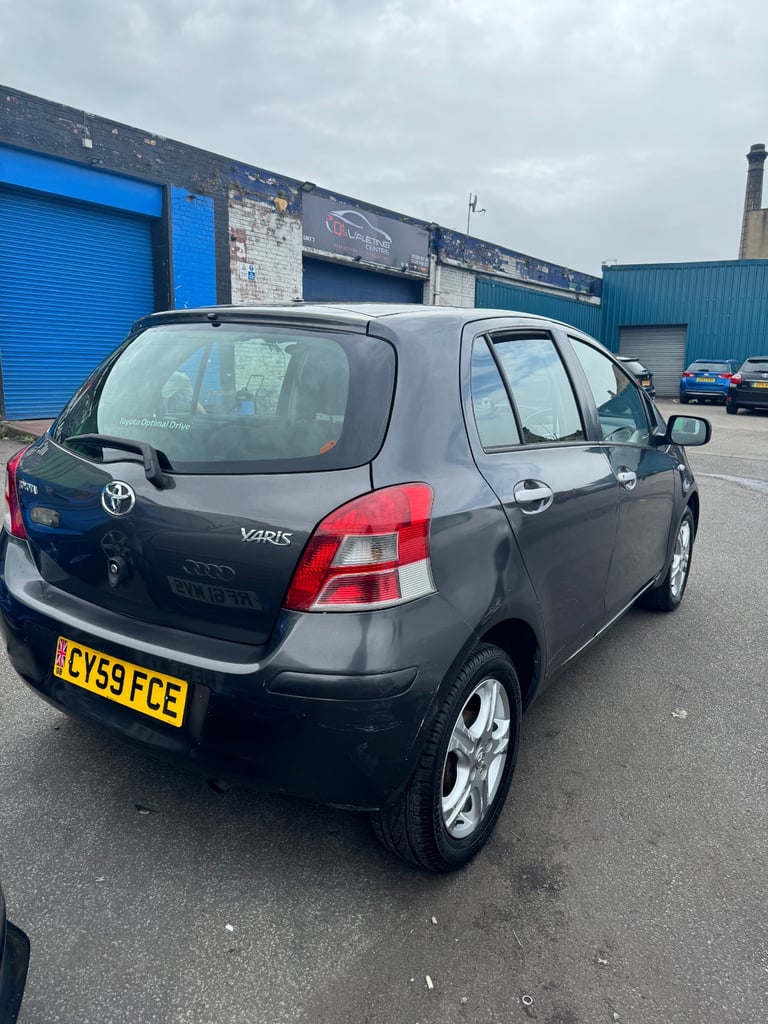 Toyota, YARIS, Hatchback, 2010, Manual, 1329 (cc),5 doors - Image 4
