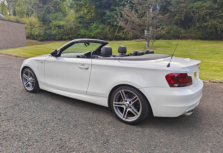 BMW, 1 SERIES, Convertible, 2012, Manual, 1995 (cc), 2 doors
