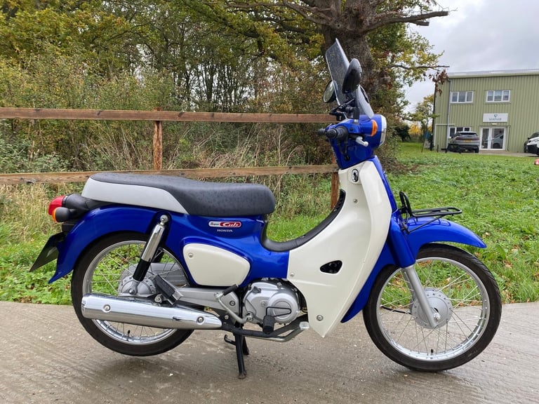 image for HONDA SUPER CUB 110, 2022, 1,110 MILES, MODERN STEP THROUGH FROM JAPAN