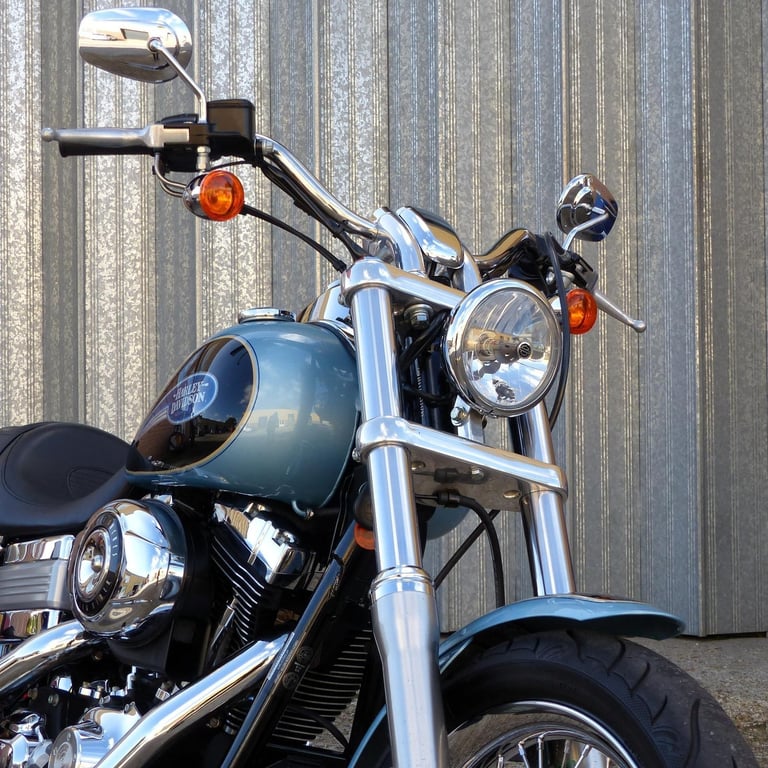  2006 Harley-Davidson FXDL Low Rider – Stunning 1-Owner, Low Mileage Example