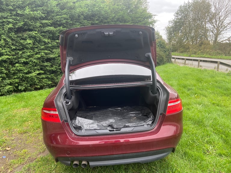 Jaguar, XE, Saloon, 2016, Other, 1999 (cc), 4 doors