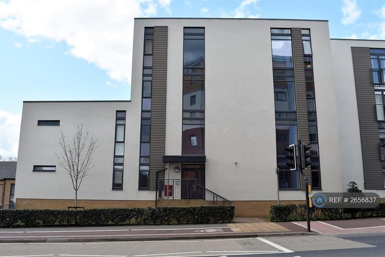 2 bedroom flat in Firepool View, Taunton, TA1 (2 bed) (#2656837)