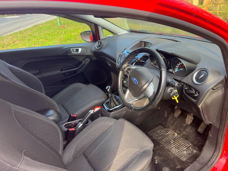 FORD FIESTA 1.0 T EcoBoost Zetec S Red Manual Petrol 2013