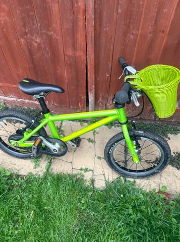 Islabikes Cnoc 14 Large Age Use 3+ Green Colour with Matching