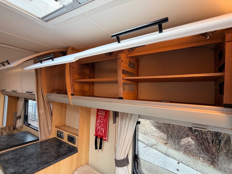 Stirling Europa 540 6 Berth