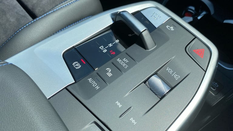 2025 BMW iX1 150kW eDrive20 Shadow Ed 65kWh 5dr Auto [22kWCh] Electric Estate Estate Electric Aut...