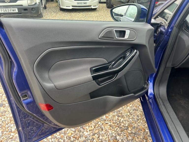 2016 Ford Fiesta 1.0 EcoBoost Zetec 5dr HATCHBACK Petrol Manual