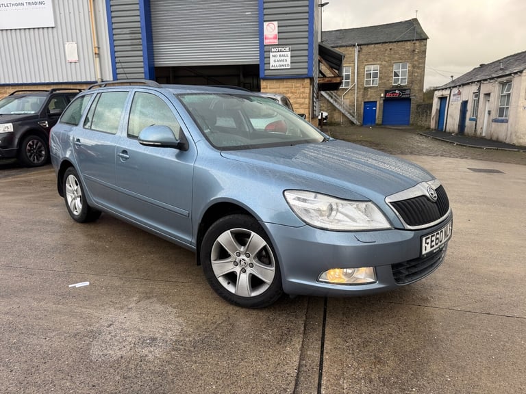 image for Skoda Octavia 1.4 TSI Elegance ESTATE AUTOMATIC WOW JUST 60,000 MILES STUNNING!