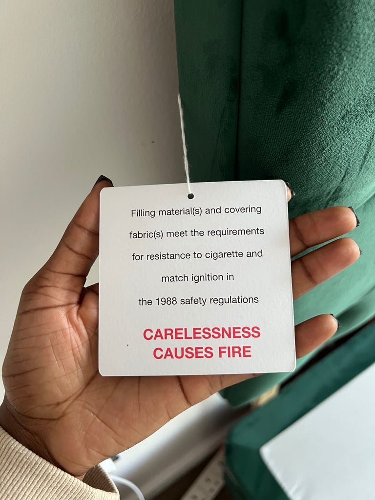 4FT 6 Double bed Divan frame no mattress - CASH IN HAND