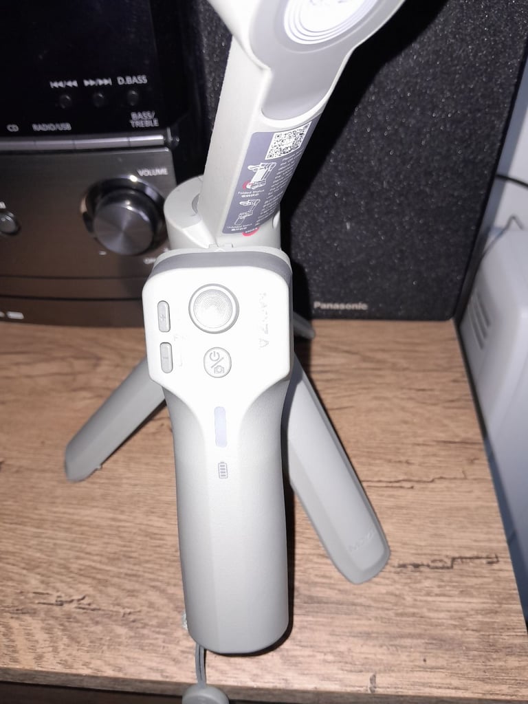 Camera phone gimbal