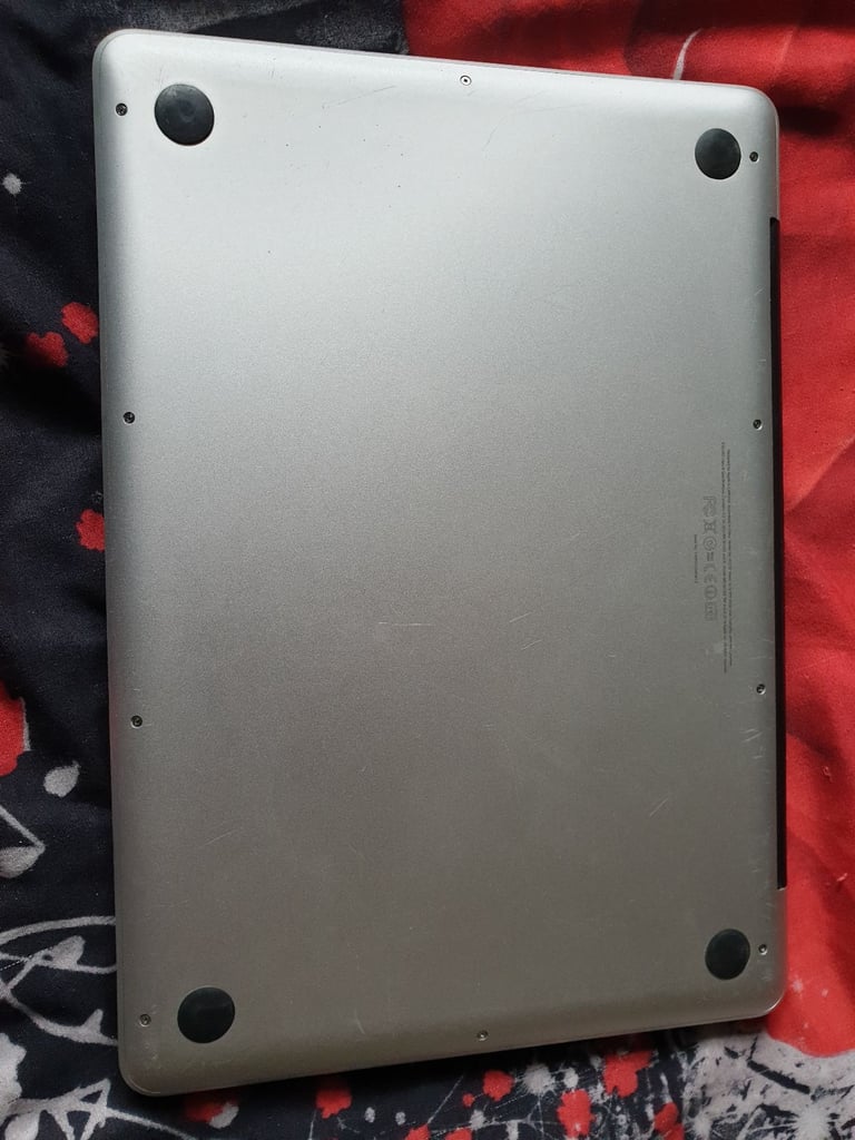 APPLE MACBOOK PRO A1278 13INCH LAPTOP WITH CHARGER 2.4GHZ I5 CPU, 8GB DDR3 128GB SSD MACOS BIG SUR. 