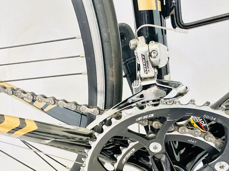 BIANCHI 928 Carbon Size/M Campagnolo Groupset Road Bike WARRANTY 