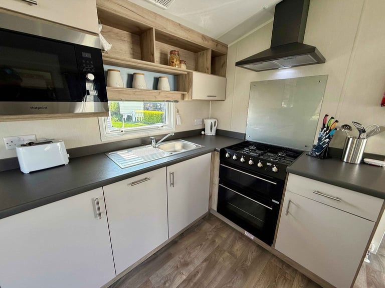 Ex demo New Willerby Linwood static caravan for sale at St Agnes Holiday Park, Truro TR4 8HS