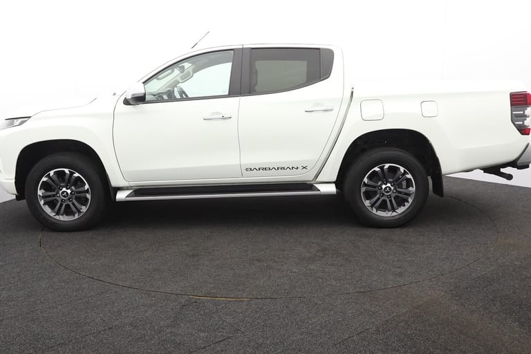 2020 Mitsubishi L200 Doublecab 2.2 Di-D Barbarian X 4WD Automatic Double Cab Pick-up Diesel Autom...