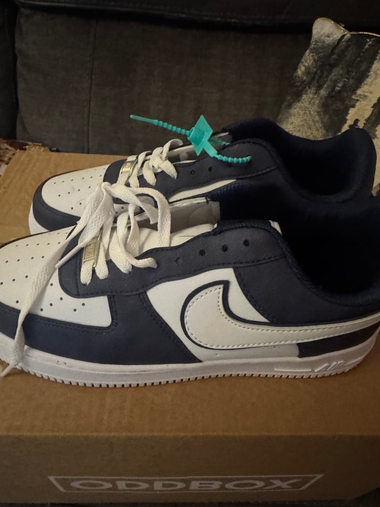 image for Men’s trainers Brand New 