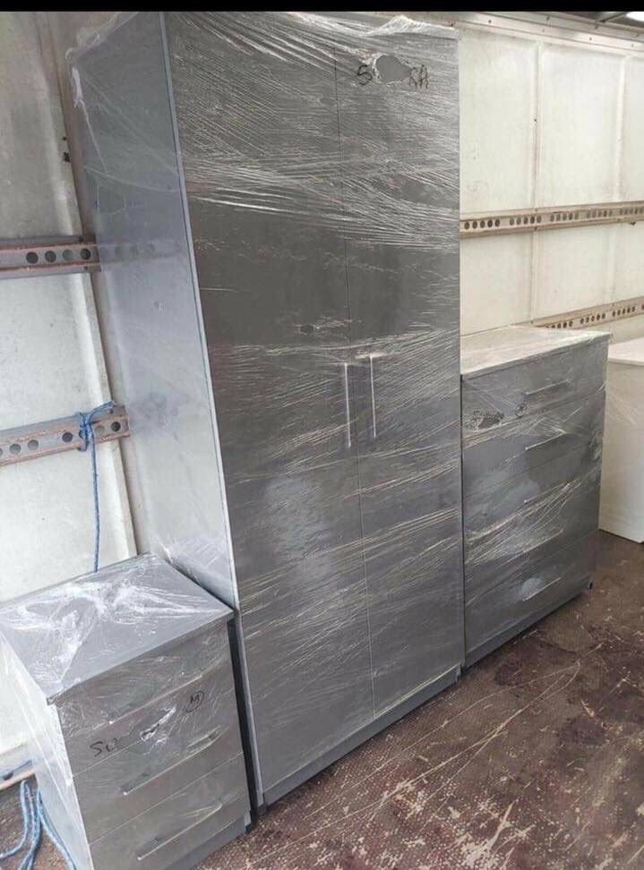 Modern Bedroom Furniture. Bedroom Suit Includes Bedside Tables, Chest of Drawers and Wardrobes