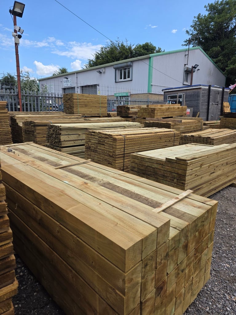TIMBER FENCING MATERIALS 