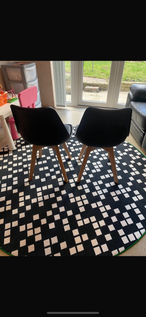 image for Vichy Set of 4 Dinning Chairs