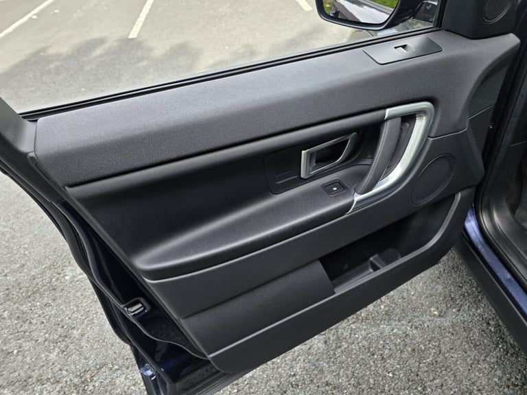 2016 Land Rover Discovery Sport 2.0 TD4 SE 5DR Manual Estate Diesel Manual