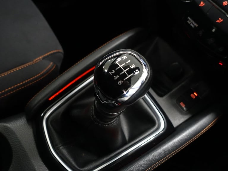 2019 Nissan Qashqai 1.3 DIG-T N-Motion SUV 5dr Petrol Manual Euro 6 (s/s) (140 ps) HATCHBACK Petr...