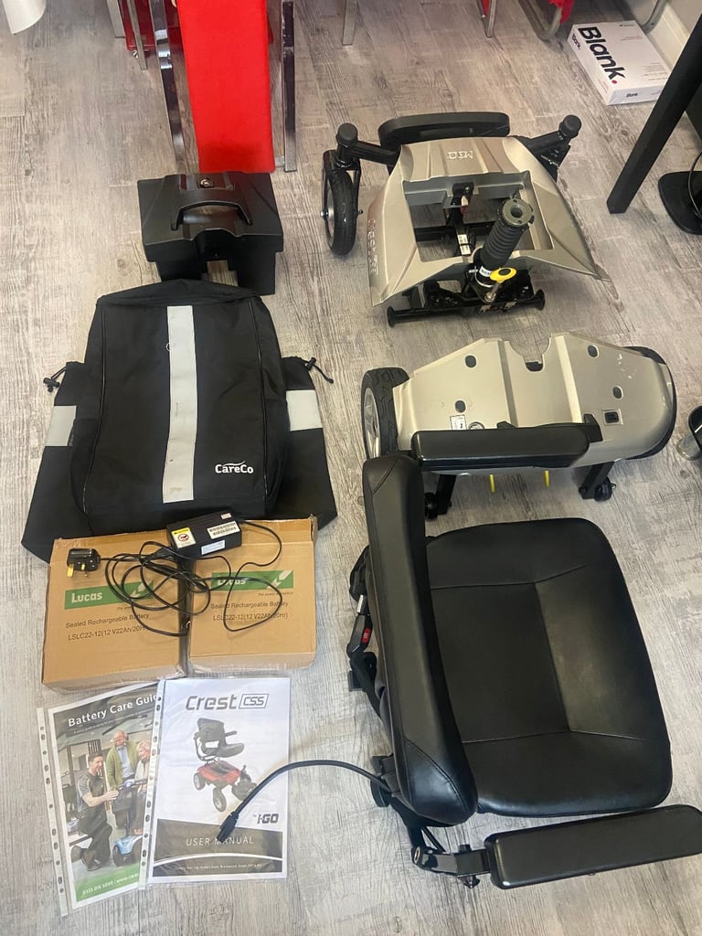 Mobility power chair, Electric wheelchair I-Go Crest CSS, 18 months old. Free delivery possible.
