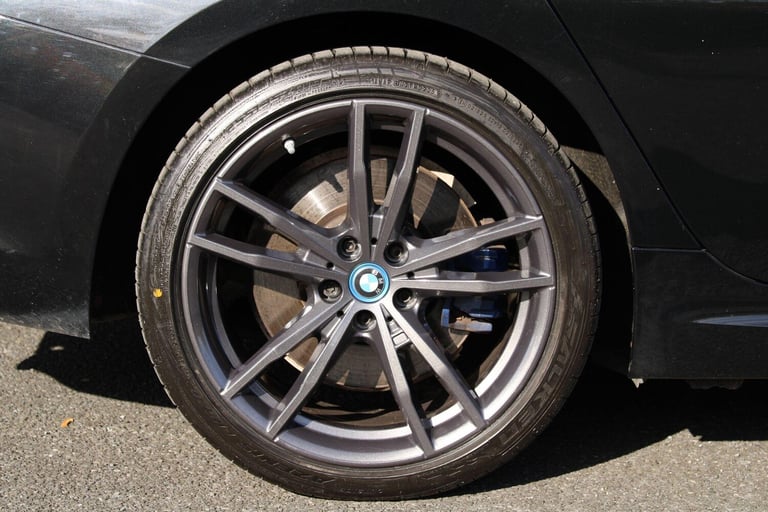 2021 BMW 3 Series 2.0 330e 12kWh M Sport Touring Auto Euro 6 (s/s) 5dr ESTATE Petrol/Electric Hyb...