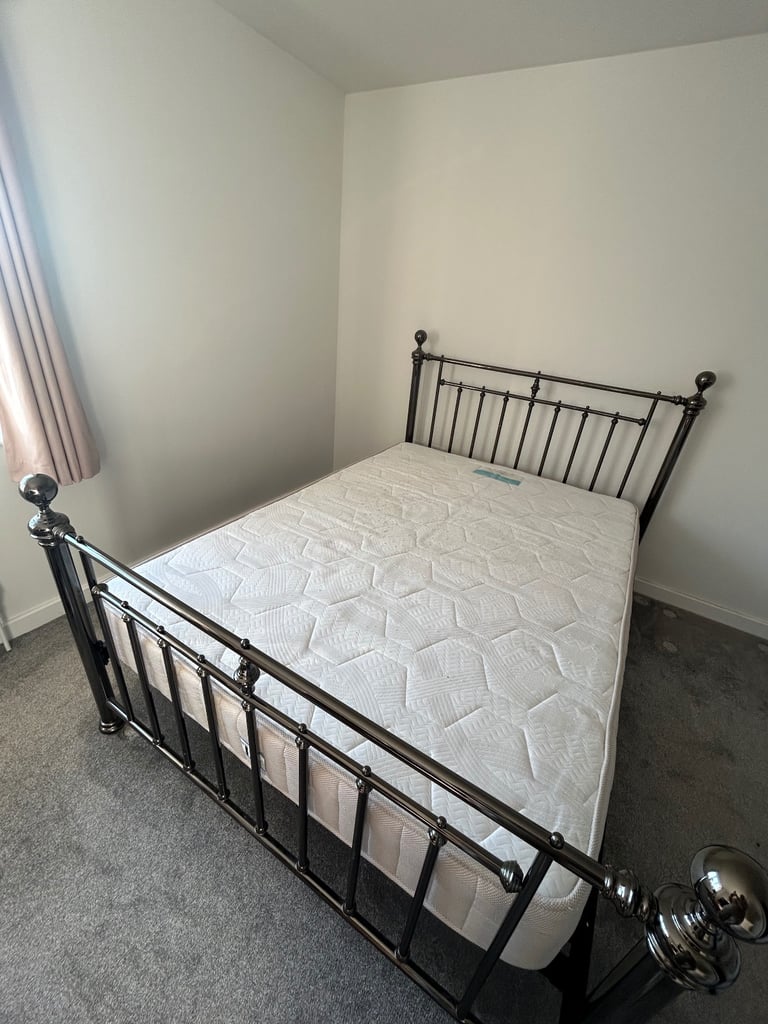 Double bed with memory foam mattress