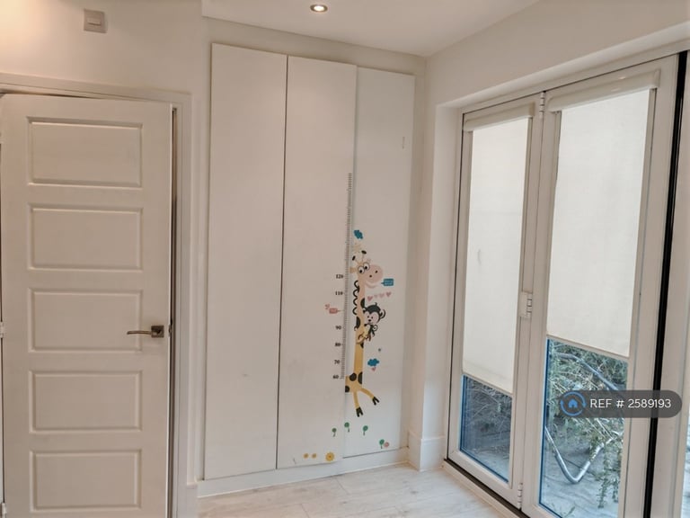 2 bedroom house in Candy Dene, Ebbsfleet Valley, Swanscombe, DA10 (2 bed) (#2589193)