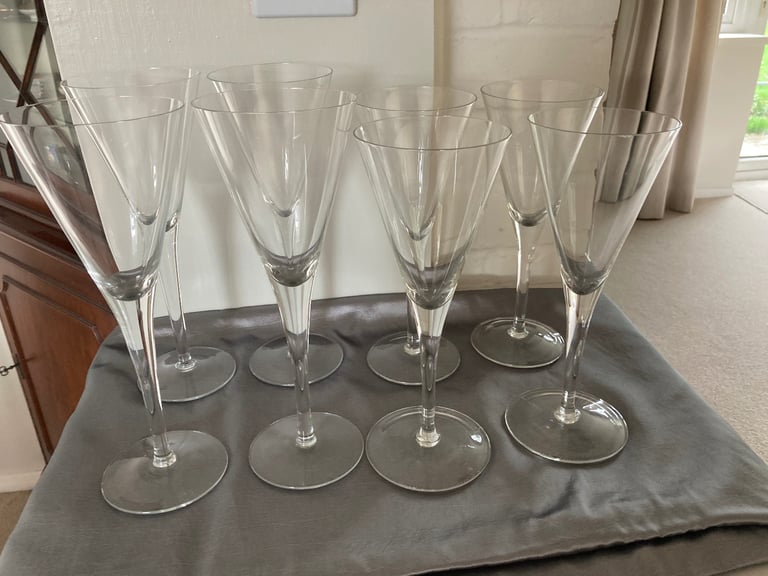 8 wine glasses