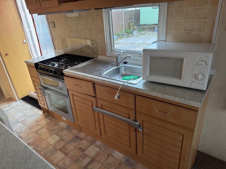 Two bedroom Static home  £750 per month ready now