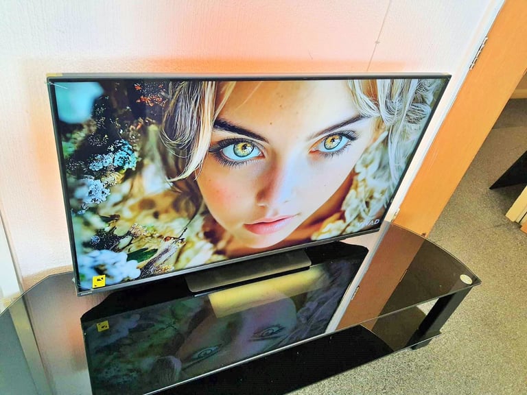 image for PHILIPS 43PUS8807/12 43" 4K HDR10+ DOLBY VISION 120HZ ANDROID TV with 3 Sided Ambilight