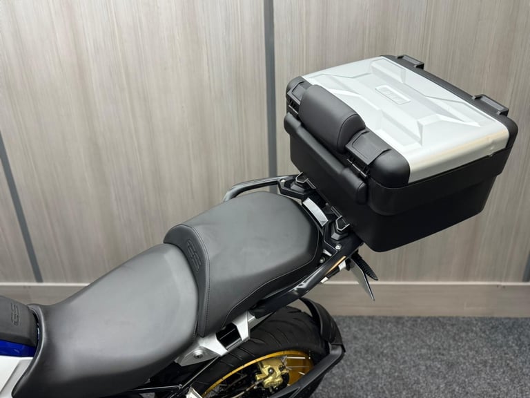 2020 20 BMW R1250GS Rallye - AKROPOVIC - Recent Service @ BMW Main Dealers