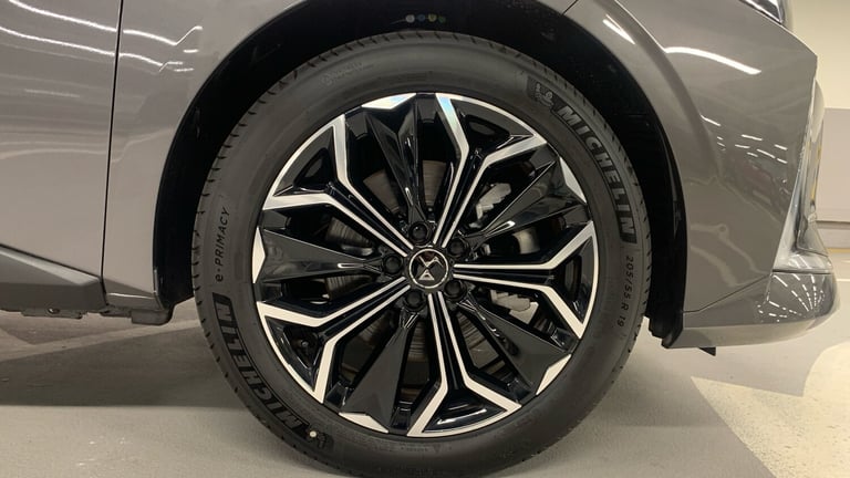 2025 DS Automobiles DS 4 1.6 E-TENSE 12.4kWh Rivoli Hatchback 5dr Petrol Plug-in Hybrid EAT8 Euro...