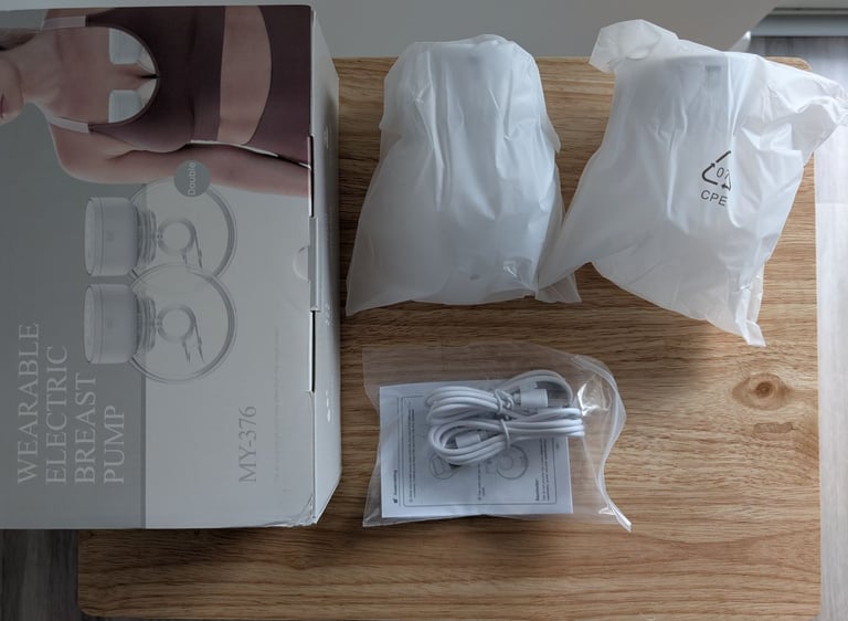 MY-376 Silent Wearable Electric Breast Pump Black Double + 6 pair flanges insert 