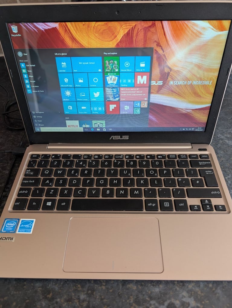 Asus E200HA Gold Notebook 12" Screen