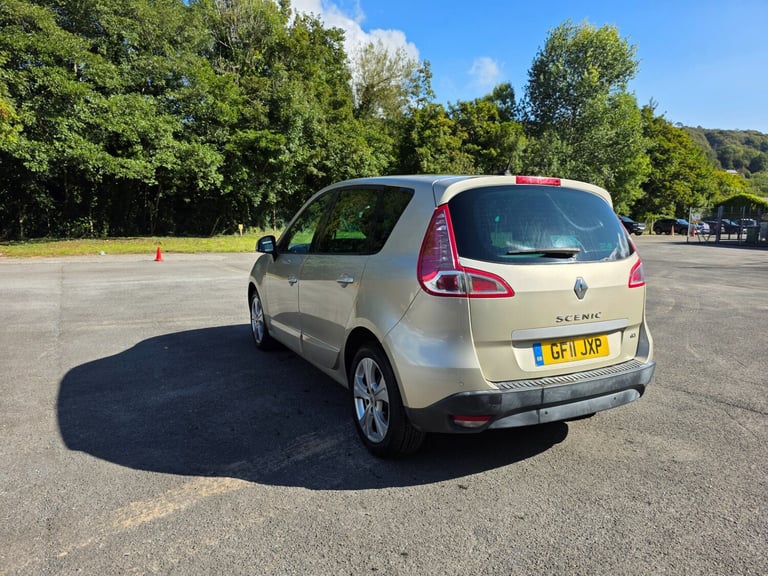 2011 Renault Scenic 1.5 dCi 110 Dynamique TomTom 5dr EDC MPV Diesel Automatic