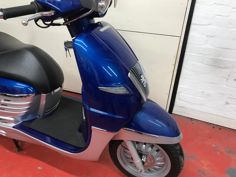 Peugeot Django 125i Scooter