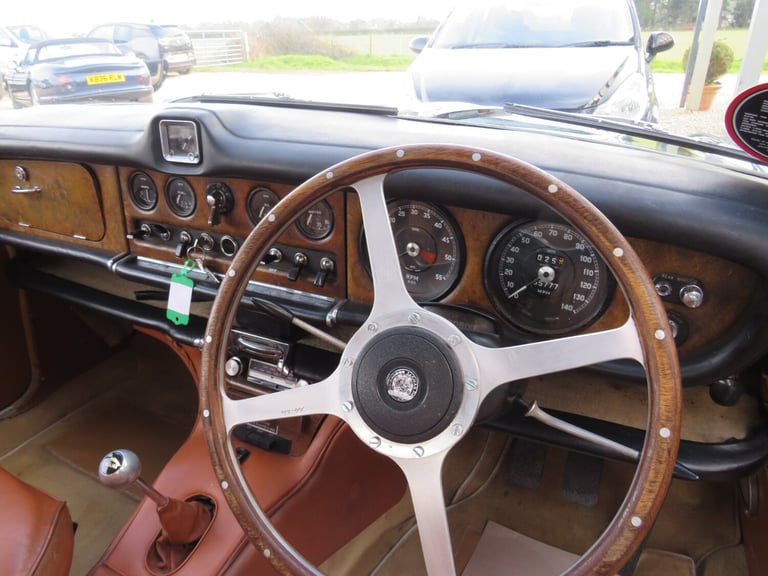 1968 Jaguar 420 4.2 MOD MANUAL Saloon Petrol Manual
